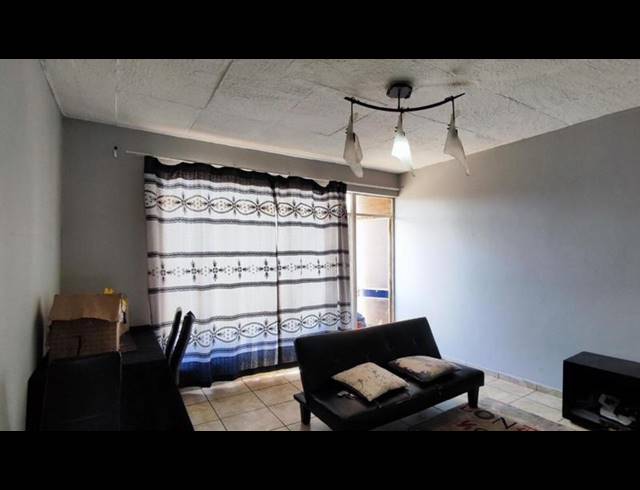 2 BEDROOM APARTMENT FOR SALE IN CRUYWAGEN PARK